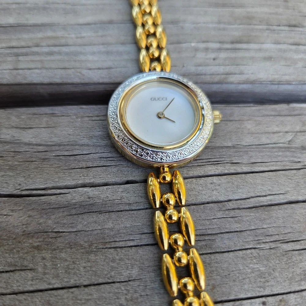 Gucci 1200 Diamond Cut Gold Tone Wrist Vintage Womens Watch Box & New Battery